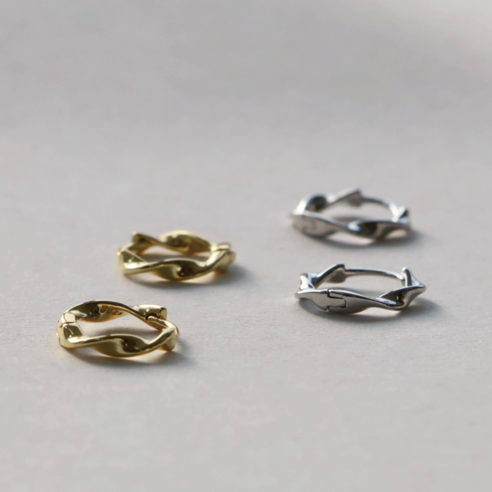 ＼本日ポイント2倍／LINE限定全品10％OFF★ピアス 金属アレルギー フープ フープピアス つけっぱなし 18k シンプル 金属アレルギー対応 両耳用 パーティー レディース アクセサリー 女性 大人 誕生日 プレゼント Noelmarket ODAMAKI.