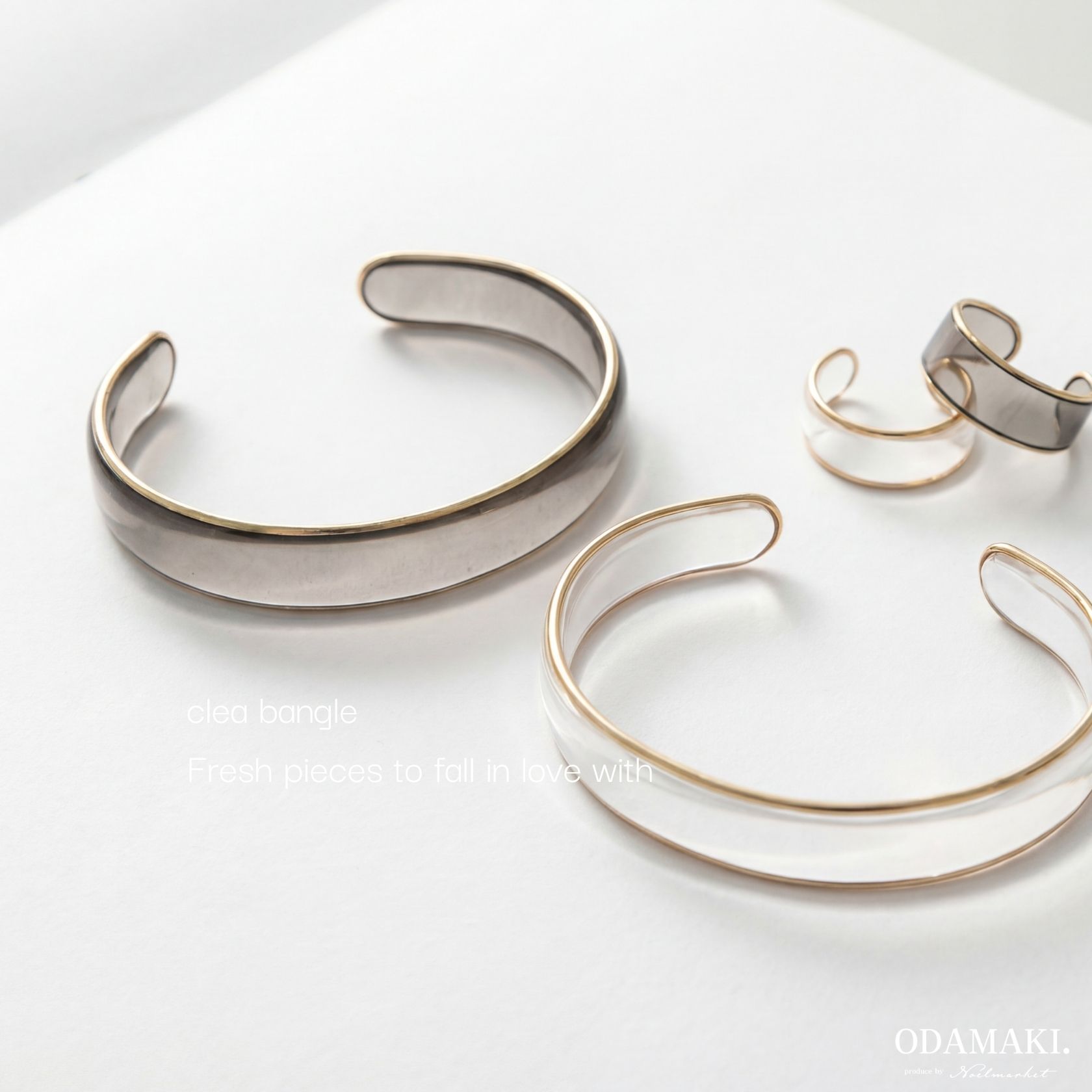 [금속 알레르기 대응] 뱅글 클리어 굵은 큰 팔찌 여성 클리어 심플 품위 높은 보이는 여성 성인 30 대 40 대 선물