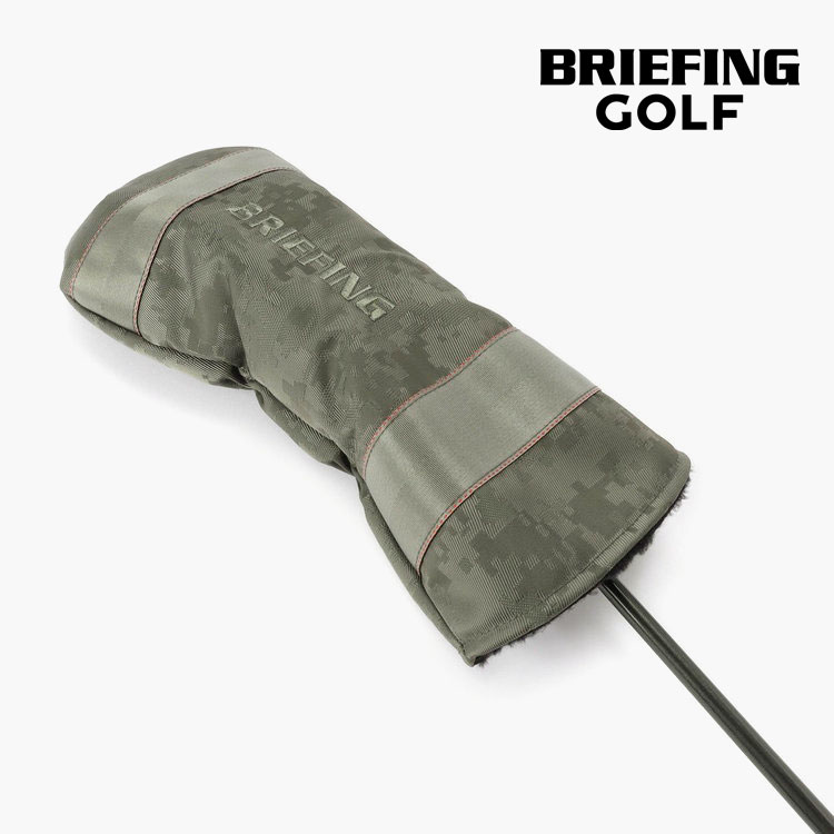 DRIVER COVER DIGITAL CAMO JQ 品番 BRG261G34 着脱がスムーズなかぶせ式のヘッドカバー。 クラブに傷がつきにくいよう、内部はクッション性が高いボア素材です。 また、マチのある立体的なフォルムがクラブを保護し、キャディバッグにすっきりと収まります。 コンピューター処理によって作製された迷彩柄「デジタルカモフラージュ」は、今回の限定コレクションのために開発されたオリジナル。 二重織の織機を使用してバスケット織、サテン織、平織りなどを組み合わせて柄を表現することで、深みのある独特な雰囲気に仕上がっています。 フィールドで使うことを考慮し、撥水加工を施しているので、雨天でも安心です。 ■カラー GRAY ■サイズ 高さ34 幅17 マチ5cm 重量0.11kg ■素材 コーデュラ(R)エコナイロン デジダルカモジャガード ■原産国 中国