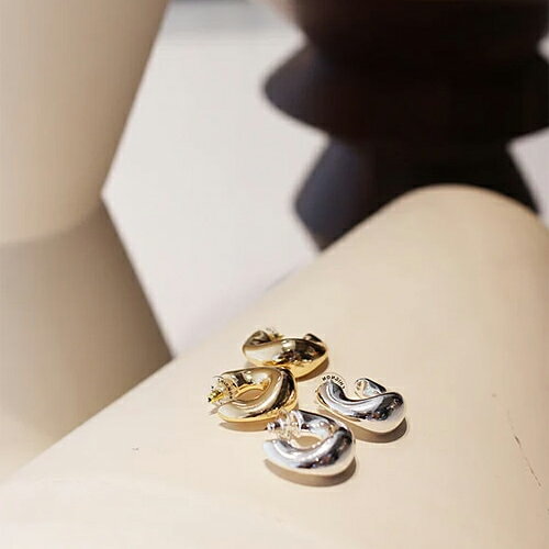 【s20】【CHIGNON/シニヨン】ボリュームニュアンスフープピアス(0046-588RT)【送料無料】【キャンセル返品交換不可】【let】【ly】