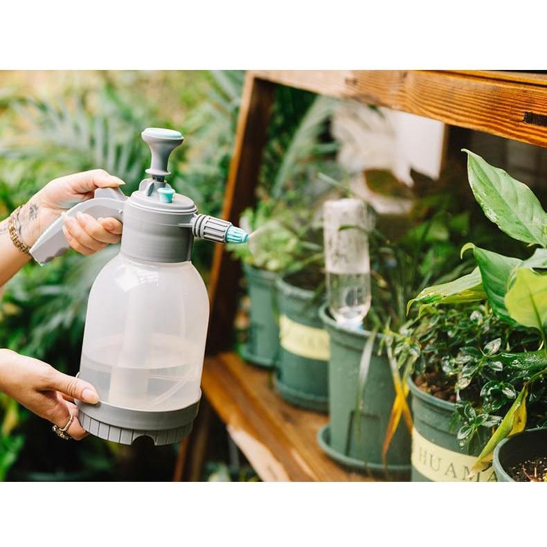 発泡スプレー 蓄圧式 噴霧器 洗車フォームガン 2L 手動加圧石鹸噴霧器 洗車用 加圧ポンプ式 霧吹き 噴霧器 加圧ポンプ式 手動タイプ 水