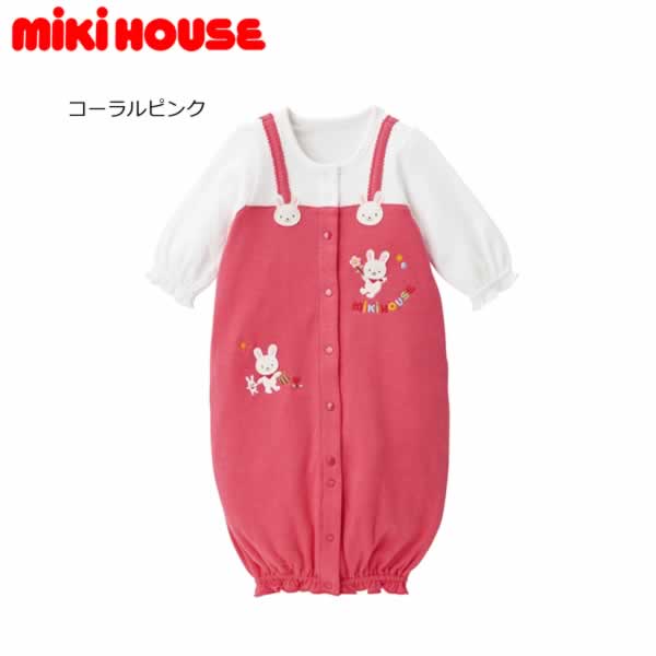 ミキハウス MIKIHOUSE うさこ柄重ね着風ツーウェイオール【女の子】 かわいいうさぎさんのモチーフがついたオーバーオール風のツーウェイオールです。袖口、足首にギャザーをよせて、女の子らしいお洋服感覚のデザイン。出産準備や出産お祝いにおすすめです。・肌触りがよく、軽くて通気性のよい秋から冬にかけておすすめの素材・足を動かすようになってきたらホックの付け替えでカバーオール型で着用・産まれてから3ケ月くらいまで着用できる出産準備の必需品50-60cm：身幅24cm・着丈53.5cm・袖丈19cm※表示寸法は目安となっております。実際の商品の寸法とは若干差がある場合がございます。ご了承くださいませ。43-2603-495 サイズ展開：50〜60cm カラー展開：コーラルピンク(75)　　　　 ダブルニットジャカード（オーバーオール部分）接結カノコ天竺綿100％（リブ部分）綿73％・複合繊維（ポリエステル）27％MADE IN JAPAN（日本製） ミキハウス MIKIHOUSE うさこ柄重ね着風ツーウェイオール【女の子】 size↓ 50〜60cm 　Gift　 -こんなギフトシーンにおすすめ- 御出産 御祝 出産祝い 出産内祝い お宮参り お食い初め 百日祝 初誕生 お祝い 七五三 子供の日 初節句 端午の節句 ひな祭り ハーフバースデー 記念日 クリスマス プレゼント 誕生日 ベビー服 メーカー希望小売価格はメーカー商品タグに基づいて掲載していますミキハウス MIKIHOUSE　うさこ柄重ね着風ツーウェイオール【女の子】【日本製】【メ-ル便可】【ベビー】