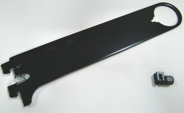 ロイヤル　ハンガーブラケット(32ミリ　外々用)　Aブラックハンガーパイプ受け 単品販売です。 呼び名200（実寸法210.5ミリ）5個まで一通のメール便可