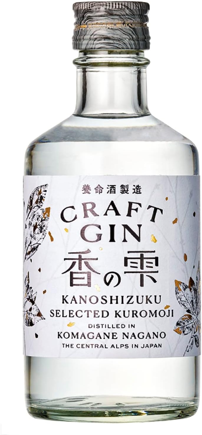 ・ 日本古来の香木である「クロモジ」を中心にボタニカルを11種類使用したドライタイプのジンです。 ・ ハーブのお酒を長年扱ってきた知見を活かし、ボタニカルの組み合わせと製造法にこだわったクラフトジンです。 ・ クロモジの繊細で軽やか、豊かな香りと味わいが楽しめます。 ・ 信州中央アルプスに磨かれた極軟水を仕込水に使用。