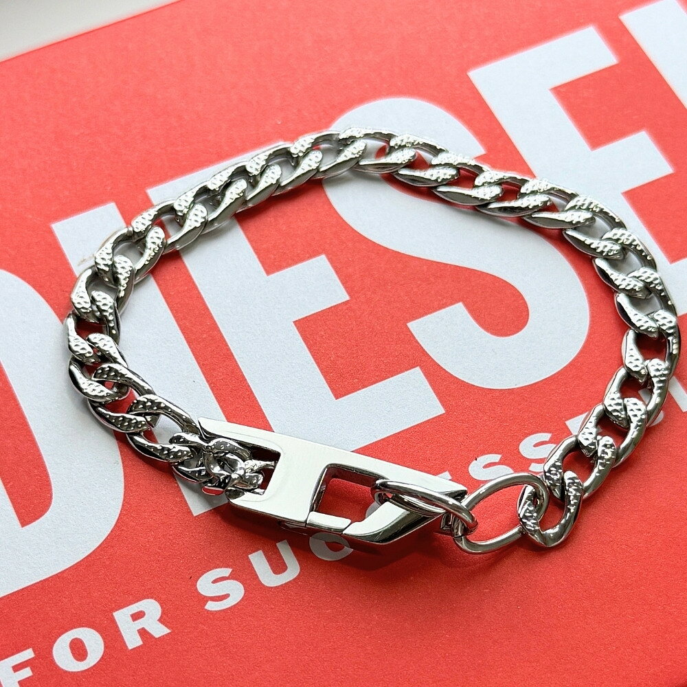 ディーゼル ペア ブレスレット メンズ レディース DIESEL チェーンブレスレット 2個セット シルバー ステンレス ユニセックス ロゴ アクセサリー カップル お揃い プレゼント 誕生日 記念日 ギフト 成人 卒業 入学 2