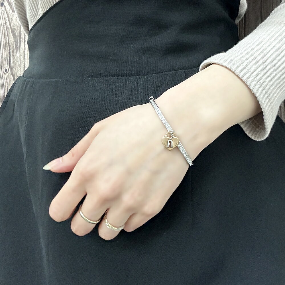 フルラ ブレスレット バングル レディース シルバー ゴールド ハートチャーム シンプル おしゃれ 結婚記念日 プレゼント 妻 彼女 誕生日プレゼント 女性 母 ギフトギフト ブレスレット アクセサリー ジュエリー 成人 卒業 入学 2