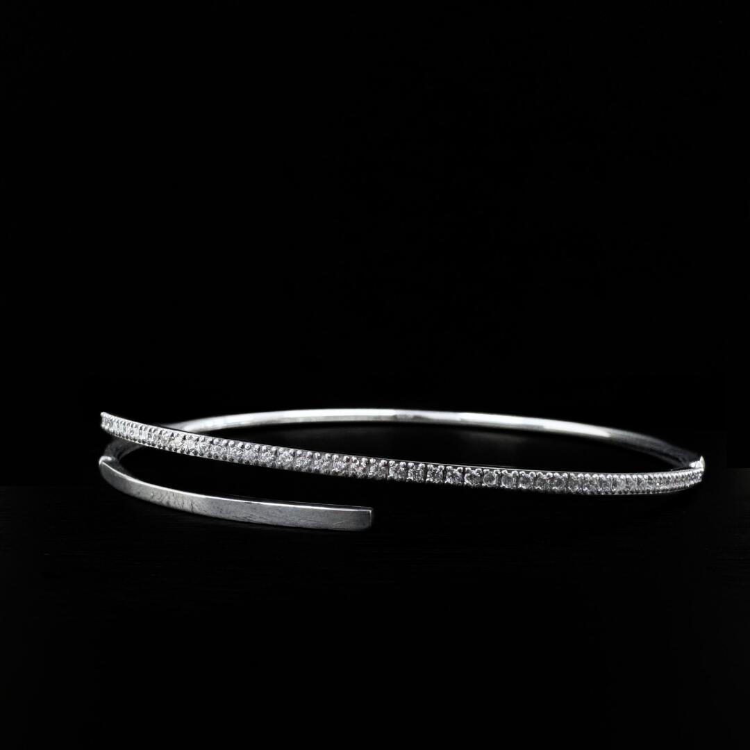 正規品 ナチュラルピュア バングル レディース ブレスレット シンプル おしゃれ シルバーカラー ノンアレルギー サージカルステンレス ステンレス 金属アレルギ...