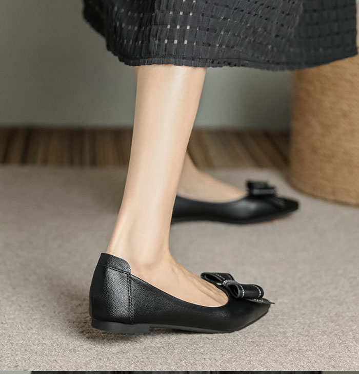 ＼期間限定300OFF／パンプス ぺたんこ ローヒール 歩きやすい リボン付き 疲れない ポインテッドトゥ レディース フラット ローヒール ブラック ベージュ春夏 秋冬 柔らか フォーマル 卒業式 入学式 結婚式 二次会 女子会 演奏会 バックル 高級感 上品 大人可愛い northenfarm01-10045929 Northen Farm サンプル画像3