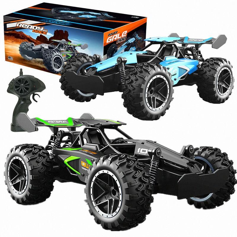 ラジコンカー ラジコン ラジコン自動車 【プロ仕様の強力なモーターと四輪独立サスペンション】 超高回転数が用いた強力なモーターを搭載し、振動を低減する四輪独立サスペンション構造、荒れた路面からの衝撃を緩和し、動力性能に影響を与えることなく険しい路面でも簡単に走らせる。 【1/18RC ラジコン トップスピード20 KM/H】 1/18大きい小さいもなくジャストサイズ、走行用3.7Vリチウム充電式バッテリー最大速度20km/hに達する、パワフルで驚くべきの走行速度が速い、反応速度も素早く、50-100mまでの操作距離も長い。 【2.4GHzのリモートコントロール干渉防止】 コンピューターの無線LANなどにも使われている2.4GHz帯は、送信機と受信機 (車体)が1対1で対応するので混信の心配がない 3.7V 500 mAh充電式バッテリー（同梱）走行用バッテリー1本で約15-20分の走行可能。 関連キーワード：誕生日　プレセント　子供　人気プレセント　ギフト　自動車　おもちゃ　リモコン