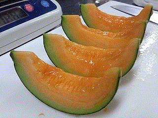 【KIMONO FRUITS】冷凍赤肉メロン 2kg（1000g×2）（北海道、宮崎など国産）