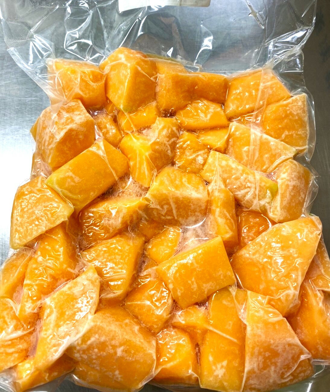 【KIMONO FRUITS】冷凍赤肉メロン 2kg(1000g×2)(北海道、宮崎など国産)