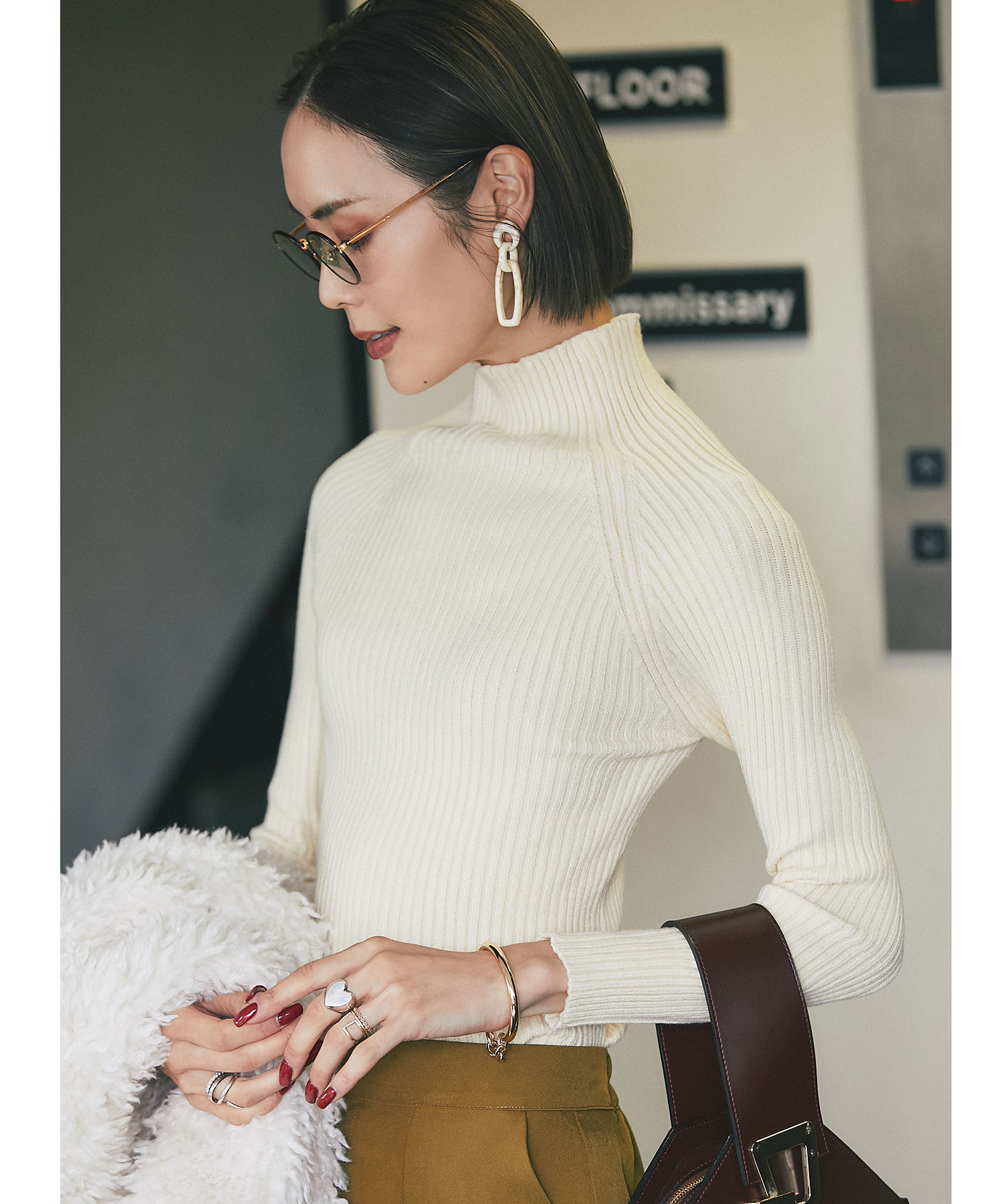 10月29日 午前10:00 再販【小林有里さん着用】3者混リブ編みボトルネック秋 冬 秋冬 リブ 長袖 ニット レディース トップス ボルトネック セーター 長そで カジュアル 無地 ノスタルジア NOSTALGIAのサムネイル