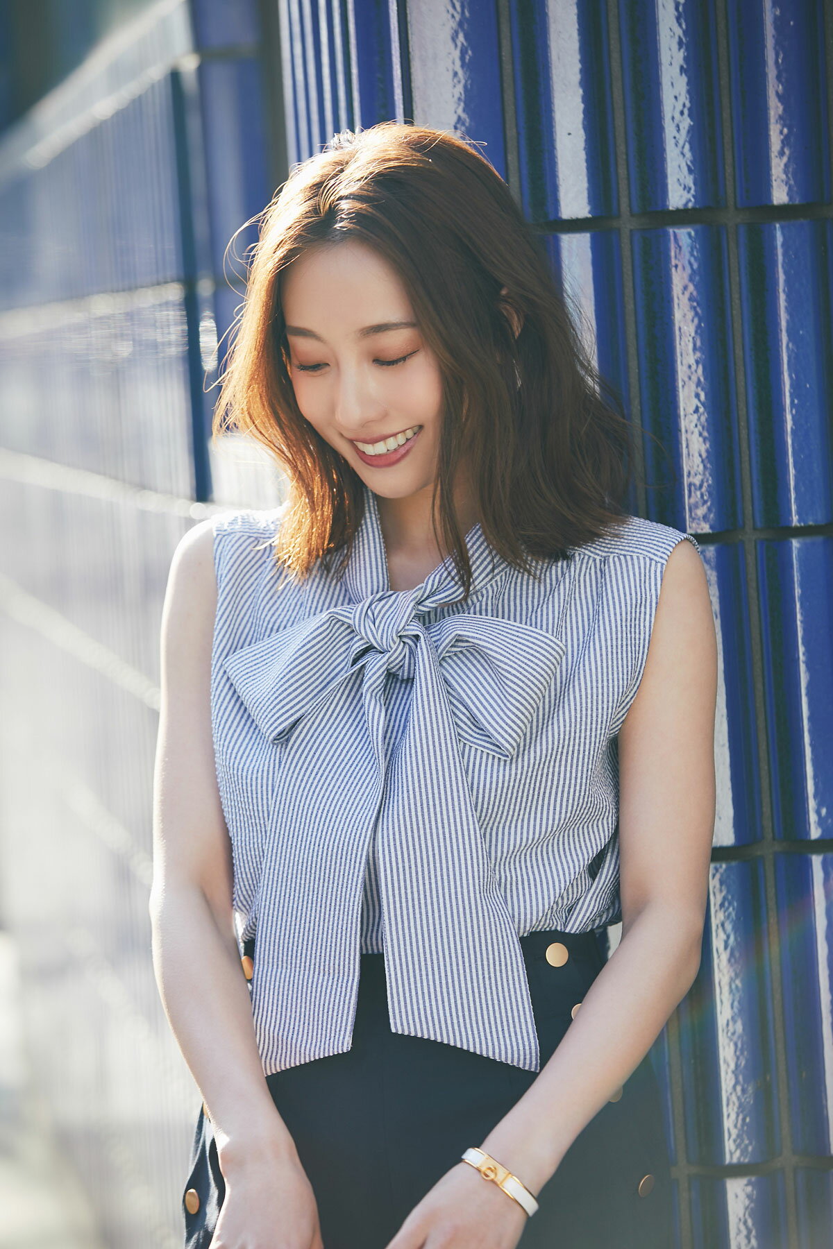 5月25日 午前10:00 再販【冨張愛さん着用】サッカーリボンノースリーブシャツレディース トップス シャツ ブラウス サッカーリボン シンプル デイリー 大人 ノスタルジア NOSTALGIAのサムネイル