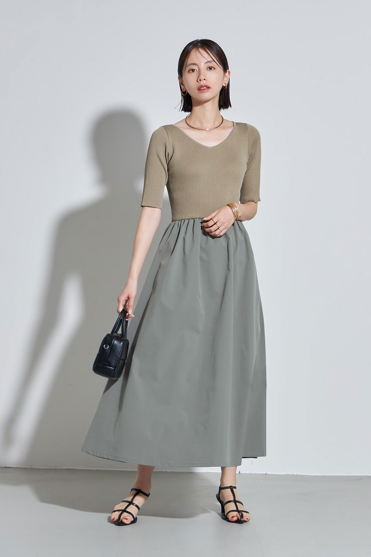 6月20日 午前10:00 再販前後2wayシャリニットドッキングOPレディース ワンピース スカート 2WAY ニット ドッキング シンプル 大人 ノスタルジア NOSTALGIAのサムネイル