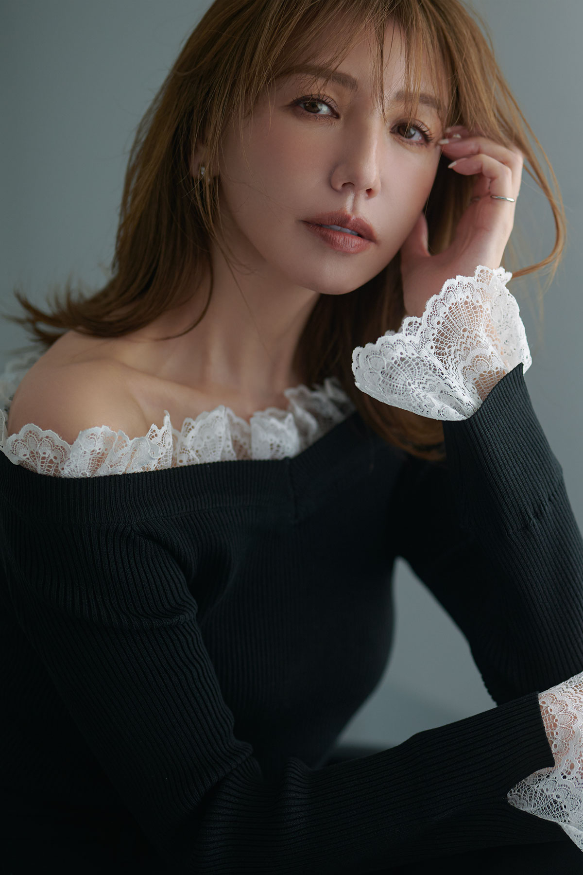 11月15日 午前10:00 再販【美香さんコラボ】レース付きオフショルニットレディース ニット シンプル デイリー 大人 ノスタルジア NOSTALGIA