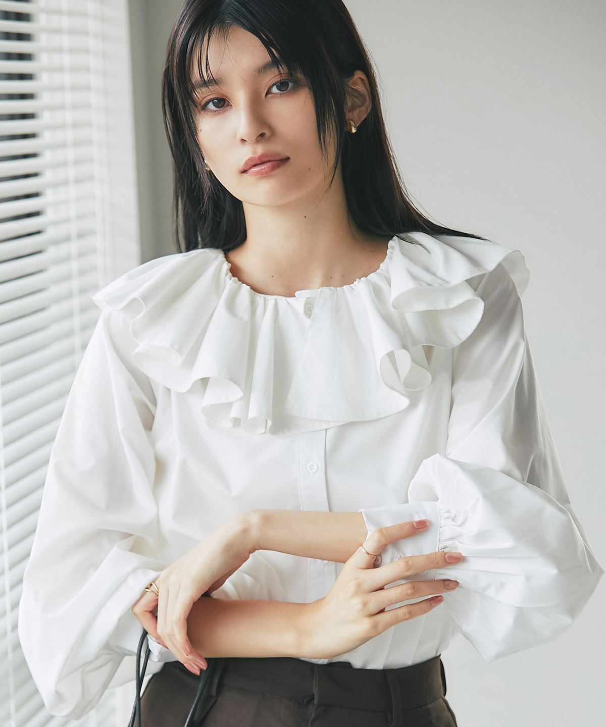 Rakuten - 11月29日 午前10:00 新発売フリル衿ブラウスレディース　ブラウス シンプル デイリー 大人 ノスタルジア NOSTALGIA