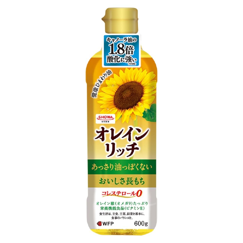 商品情報商品の説明商品紹介 オレイン酸をたっぷり含んだ、酸化に強い、プレミアムな健康ひまわり油です。あっさり油っぽくないので、加熱でも生でもいろいろなお料理にぴったりです。くりかえし使っても油っぽくなりにくく、おいしさが長もちします。ビタミンEが豊富に含まれた栄養機能食品(ビタミンE)です。 原材料・成分 【大さじ1杯(14g)あたり】エネルギー126kcal、たんぱく質0g、脂質14g、飽和脂肪酸1.2g、コレステロール0mg、炭水化物0g、食塩相当量0g、ビタミンE:5.2~9.8mg、オレイン酸12g、飽和脂肪酸含有割合9%主な仕様 食用ひまわり油(ハイオレイック)(国内製造)