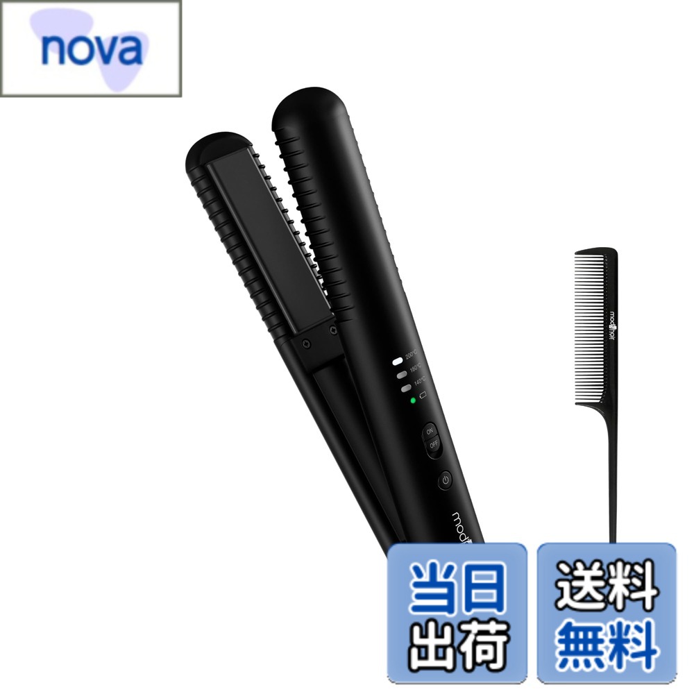 商品情報商品の説明主な仕様 【充電式コードレスタイプのストレートヘアアイロン】約90分の急速充電で約30分通電可能。本体を充電して使用するタイプのミニヘアアイロンだから、電源を気にしなくてOK。普段のお化粧直しの時や、お出かけ前の身支度の時、国内・海外旅行時、出張の際にも持ち運びができるコードレスのヘアアイロンです。【コードレスのヘアアイロン1つでカンタン・キレイに仕上がる】両端のサイドコームが髪の流れをリードし、スルッと簡単、キレイに仕上がります。ヘアアイロンのプレートはシャインコーティング仕様で、熱をムラなく伝え、ツヤのある仕上がりに。前髪セットも、毛先の外はねもこれ一台で。【温度調節が140度/180度/200度の3段階で可能】髪の状態やスタイリングに合わせて、3段階の温度調節が可能です。髪へのダメージを避けたい場合は、低温で。強力にセットしたい場合は高温でなど、温度調節をしつつ、ご自身の髪質と相談しながら使えるコードレスのストレートアイロンです。【約40秒のクイックヒートアップ】電源を入れてから、約40秒で100度に到達。コンセント式のストレートヘアアイロンと同じような使いやすさで、忙しい朝でも大活躍。【機内持ち込みOK・海外兼用】電池を外せば飛行機の機内持ち込みが可能に。旅行や出張、どこへでも持ち運びできます。 ※充電池を外してからご搭乗ください。 ※航空会社により機内持ち込み手荷物規定が異なりますので、ご出発前に必ずご利用になる航空会社へお問い合わせください。【充実したセット内容】ストレートヘアアイロンを持ち運ぶのに便利なオリジナルポーチと、専用のmicroUSBケーブル、2A出力の電源プラグが付属。日本国内はもちろん、海外でも使用できる電圧に対応しているので、海外旅行にも◎。※海外で電源プラグを使用して充電する場合は、現地の電源プラグに適応した変換プラグが必要です。