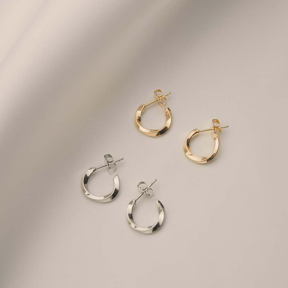 Metal Twist Hoop Pierce / ピアス フープピアス 金属アレルギー 対応 ニッケルフリー 金属アレルギー対応 ゴールド シルバー ツイスト シンプル レディース メンズ 大人 女性 トレンド ニュアンス プレゼント ギフト novice ノーヴィス