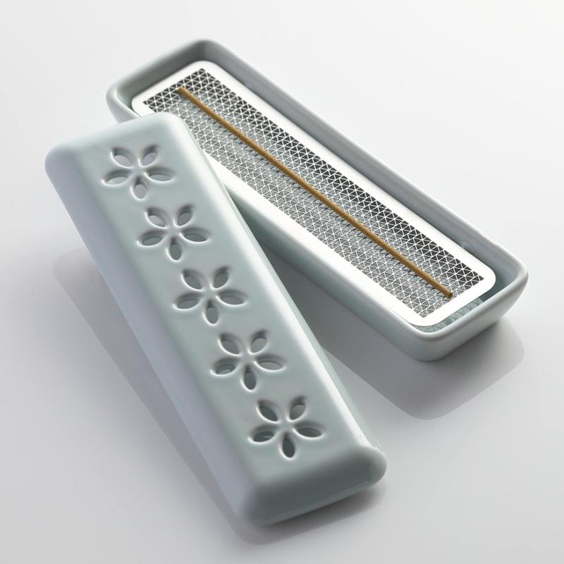 お香立て おしゃれ なデザインの 線香立て 横置き で使える 癒し の お香たて 香炉 仏具 仏壇用品 、安全性にも配慮した陶製品です。(3)