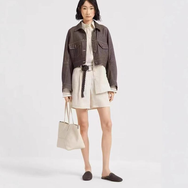 Rakuten - レディース 麻 ショートパンツ ハイウエスト 春夏 シンプル デザイン 軽量 通気性 良い 切り替え ディテール ポケット 付き 普段使い 向く 基本 スタイル 日韓 カジュアル ファッション ブラック アイボリー カラー 展開 中厚 生地 95% 以上