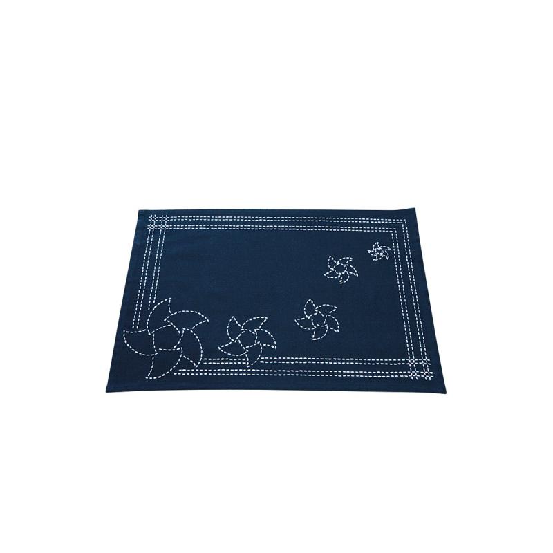 オリムパス製絲(Olympus Thread) 刺し子キット ランチョンマット 紺 222