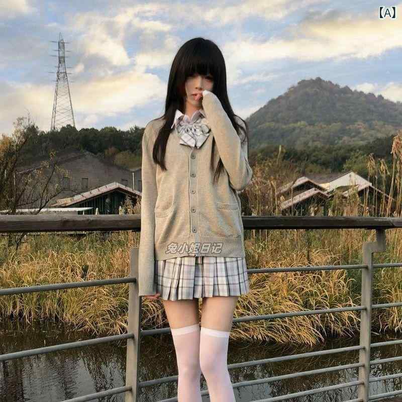 レディース 秋冬 学院風 セットアップ 長袖 ニット カーディガン チェック プリーツ スカート トップス ジャケット 化水 制服 風 コーデ ポロシャツ ネクタイ 付属 涤纶 混 ポリエステル 繊維 軽量 ノンアイロン 処理 ボタン 装飾 3D 効果