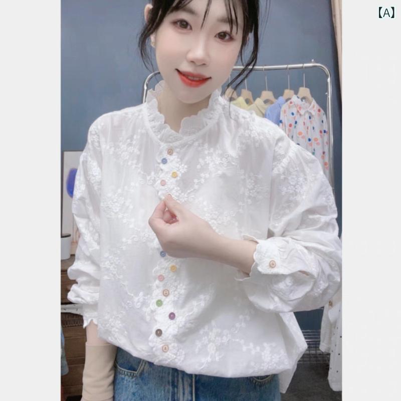 ・カテゴリ: シャツ・スタイル: 日式風・主な素材: 綿95%以上・柄: 無地・袖丈: 長袖・袖型: 標準袖・カラー展開: ホワイト、ベージュ・サイズ展開: M、L、XL・フィット: ルーズフィット・着丈: 標準(50-65cm)・ネックライン: スタンドカラー・ディテール: 刺繍・エッジ: フリル