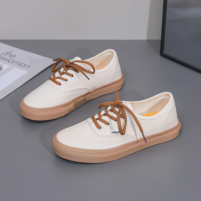 ・カテゴリ: 帆布靴・アッパー素材: キャンバス・ソール素材: ゴム・着用スタイル: ローカット（0-3cm）・ソール製法: バルカナイズド・履き方: 前紐・トレンド要素: プリント・機能: 防滑・柄: 無地・インナー素材: 綿・スタイル: 韓国風・ヒール形状: フラットヒール・カラー展開: ブラック、ホワイト、グリーン、カーキ、レッド、イエロー、米ブラウン、ブルー、ライトパープル・サイズ展開: 35、36、37、38、39、40