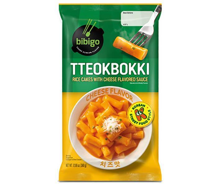 JANコード:8801392042775 原材料 【トッポッキ用もち】米(中国産)、米ぬか抽出物、食塩/酒精、pH調整剤【チーズ粉末ソース】マルトデキストリン、砂糖、乳清粉末、チーズ混合粉末、粉末乳クリーム、脱脂粉乳、食塩、シーズニング、チェダーチーズ粉末、唐辛子粉、にんにく粉末、酵母エキス、たまねぎ粉末、発酵調味料、こしょう/増粘剤(加工でん粉)、調味料(アミノ酸等)、微粒二酸化ケイ素、ビタミンC、香料、パプリカ色素、(一部に小麦・乳成分・ごま・大豆を含む) 栄養成分 (1袋2人前(360g)当たり)エネルギー890kcal、炭水化物199.0g、たんぱく質16.0g、食塩相当量5.0g、脂質4.0g 内容 カテゴリ:一般食品サイズ:235〜365(g,ml) 賞味期間 (メーカー製造日より)12ヶ月 名称 トッポッキ 保存方法 直射日光及び高温多湿のは所を避けて保存してください。 備考 原産国名:韓国輸入者:CJ FOODS JAPAN株式会社東京都港区西新橋2-7-4 ※当店で取り扱いの商品は様々な用途でご利用いただけます。 御歳暮 御中元 お正月 御年賀 母の日 父の日 残暑御見舞 暑中御見舞 寒中御見舞 陣中御見舞 敬老の日 快気祝い 志 進物 内祝 %D御祝 結婚式 引き出物 出産御祝 新築御祝 開店御祝 贈答品 贈物 粗品 新年会 忘年会 二次会 展示会 文化祭 夏祭り 祭り 婦人会 %Dこども会 イベント 記念品 景品 御礼 御見舞 御供え クリスマス バレンタインデー ホワイトデー お花見 ひな祭り こどもの日 %Dギフト プレゼント 新生活 運動会 スポーツ マラソン 受験 パーティー バースデー