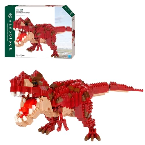 ティラノサウルス レックスレッド/-/NAN22141・パッケージ個数:1・世界最小級ブロック・パッケージ内に含まれる商品の数: 850・組み立てる必要がある・生産国:中国商品紹介 肉食恐竜最強と言われる「ティラノサウルス レックス」がデラックスサイズで新登場「ティラノサウルス レックス」は史上最大級とされる肉食恐竜で、その鋭い歯は最大で30センチに達すると言われています。強靭な顎に鋭い歯、飛び出した舌や長い尻尾、まだら模様の体表など、その力強く凶暴な姿を細部まで再現しています。組み上がった本体は、支えを使用することなく、二足で自立させることが可能です。 難易度:4 ピース数:850 安全警告 小さな部品が含まれますので、3歳未満のお子様には与えないで下さい。