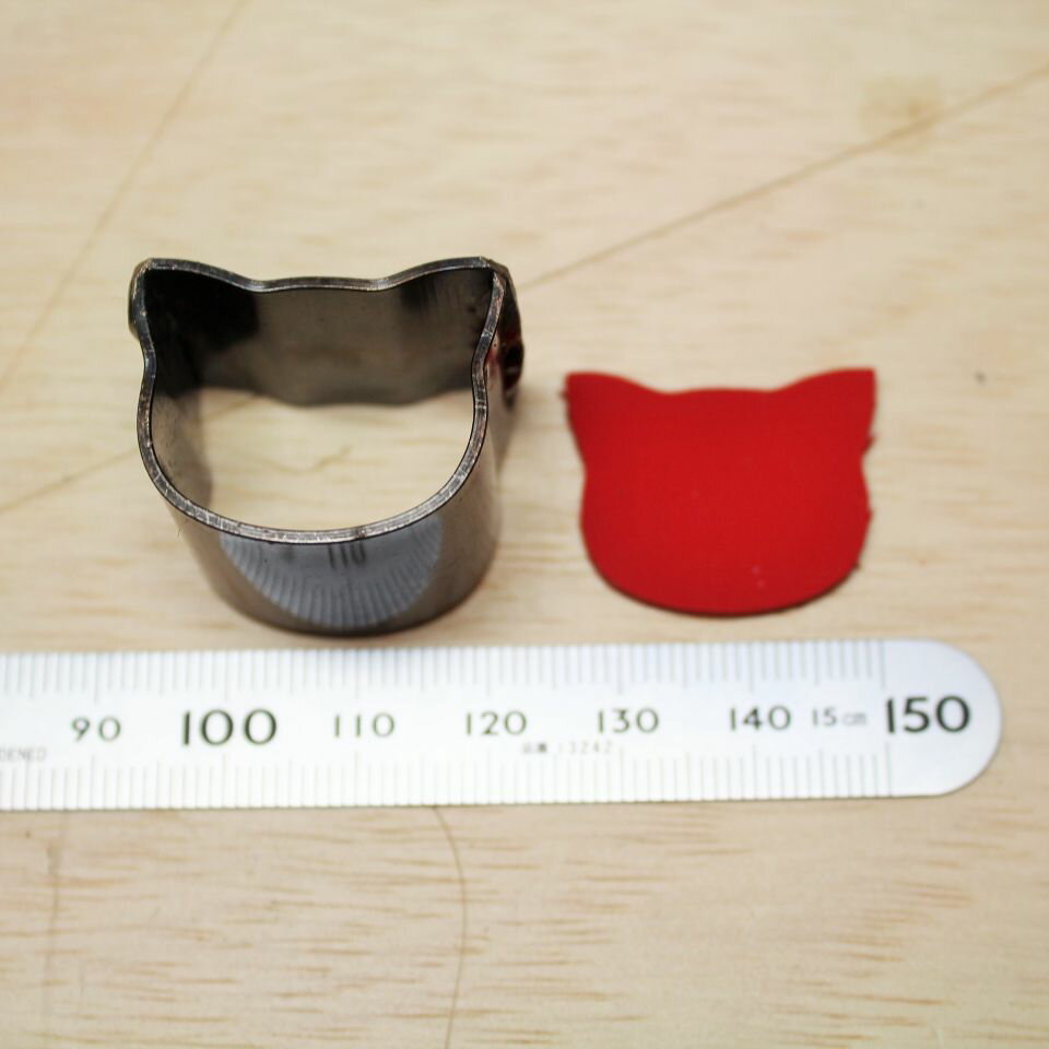 レザークラフト 工具 抜き型 アニマル ネコ（小）　H=23.6mm 抜型 裁断道具