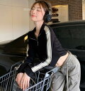 【送料無料】パーカー トップス 長袖 短め 短い トレーナー スウェット ジップアップ ブラック ブラウン ダンス 衣装 ヒップホッ