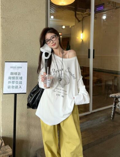 【送料無料】ス ガールズ レディース ゆったり 白 ホワイト 肩出し Tシャツ カットソー トップス 長袖 ナンバー ロゴ プリント 【送料無料】ス ガールズ レディース ゆったり 白 ホワイト 肩出し Tシャツ カットソー トップス 長袖 ナンバー ロゴ プリント