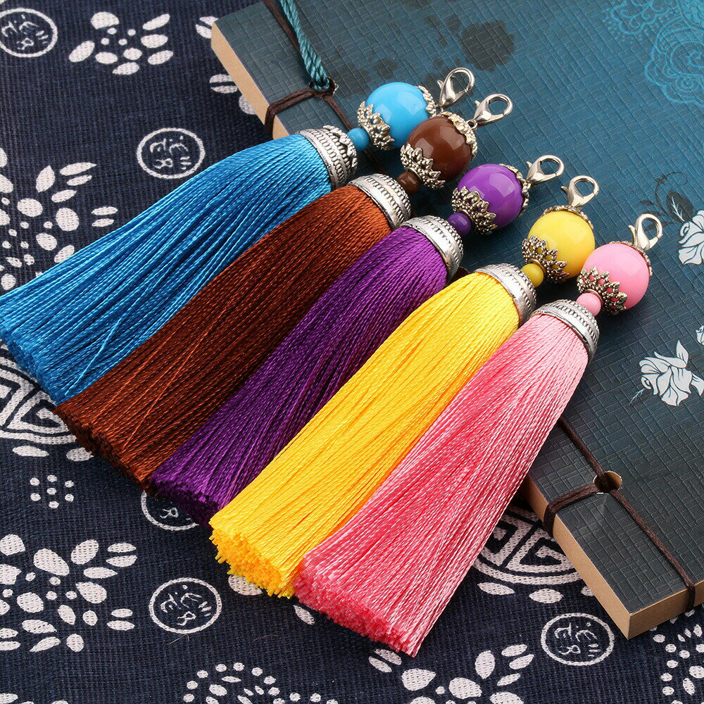 送料無料 タッセル チャーム フリンジ カニカン付き アクセサリーパーツ DIY 手芸 ストラップ ハンドメイド ビーズ付き おしゃれ かわいい カラバリ豊富 3