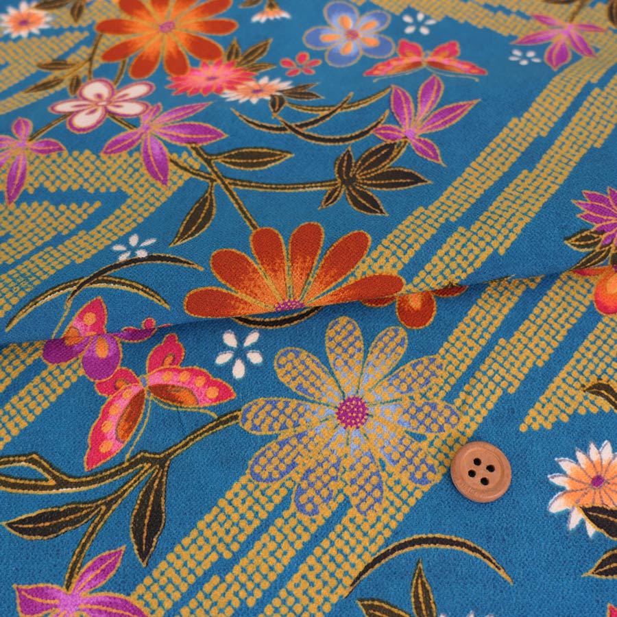 一越ちりめん生地 稲妻かのこに花と蝶(青) 10cm単位 切り売り