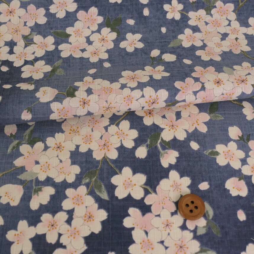 乐天商城 - 和柄コットン生地 春霞の桜(薄紺青) 10cm単位 切り売り
