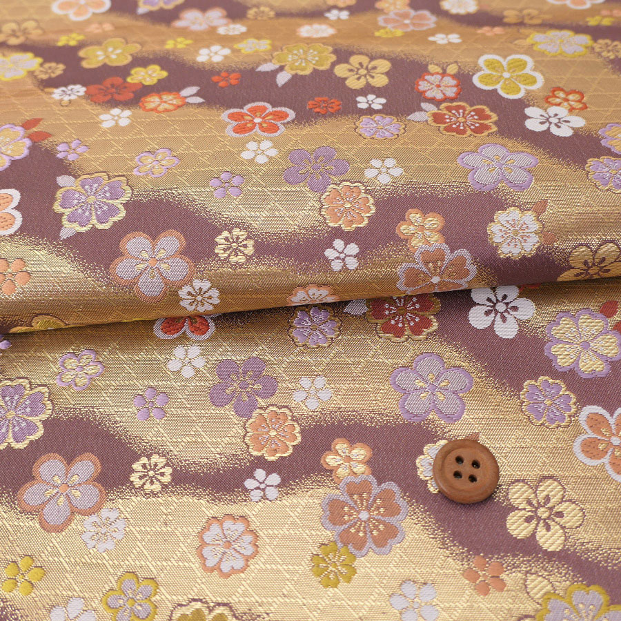 樂天商城 - 金襴生地(金らん) かごめ霞に梅桜(藤ねず) 10cm単位 切り売り