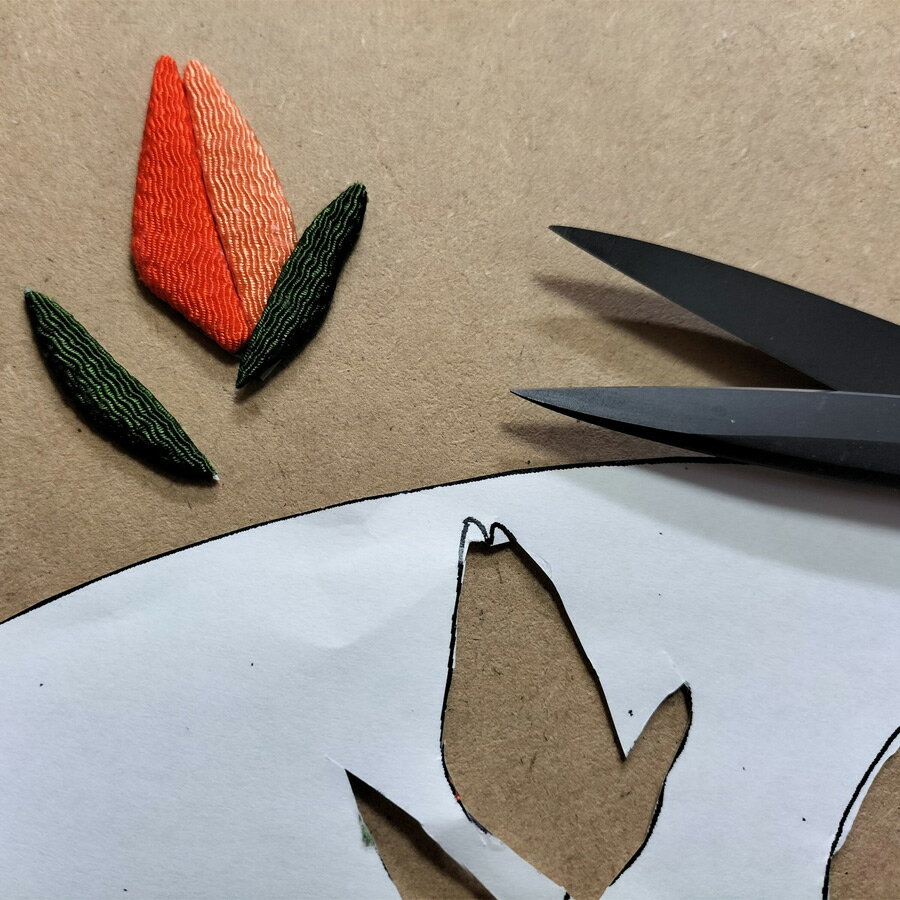 押し絵細工キット 末廣飾り 山百合 3