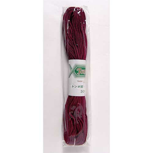 【商品画像について】お使いのモニタや環境により、実物と色が違って見えることがあります。ご了承ください。江戸打ちひも・細（えんじ）：30mかせ和風手芸・クラフトに仕様■レーヨン100% ■太さ約3ミリ商品詳細江戸打ちひも（江戸打紐）は手づくりの巾着など手芸には欠かせない材料ですね。まとまった量をお使いの方にはお買い得のこの30mかせがおすすめです。つやっと光沢のある質感には高級感があり、レーヨンやポリエステルのちりめんとも相性がいいですよ。この「細」は直径約3ミリです。※同じ「細」でもメーカーによって若干サイズが異なることがあります。●ほんの少し茶色っぽいえんじです。※染色ロットの違いによって色が多少異なる場合があります。※ひもはエンドレスではないため、途中につなぎ目が入ることがありますので、あらかじめご了承ください。※レーヨン素材のため水にぬれると縮みや色落ちが生じることがありますので、水ぬれは避けてください。◆かせ単位（この商品）の他に、切り売りもございます。備考長さは機械計測で引っ張って計られているため、計り方により表記よりも短い場合があります。長さに余裕を持ってご購入されることをおすすめいたします。在庫不足の場合はお取り寄せ後の発送になります。分量によってはご用意できないこともございます。その他ご注意ネコポス/メール便可能数の目安：形状により5〜6個