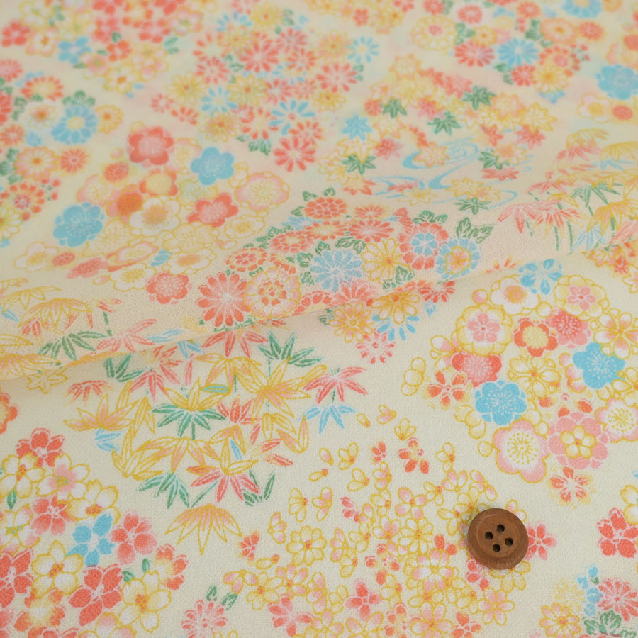 一越ちりめん生地 春秋模様(淡いクリーム色) 10cm単位 切り売り