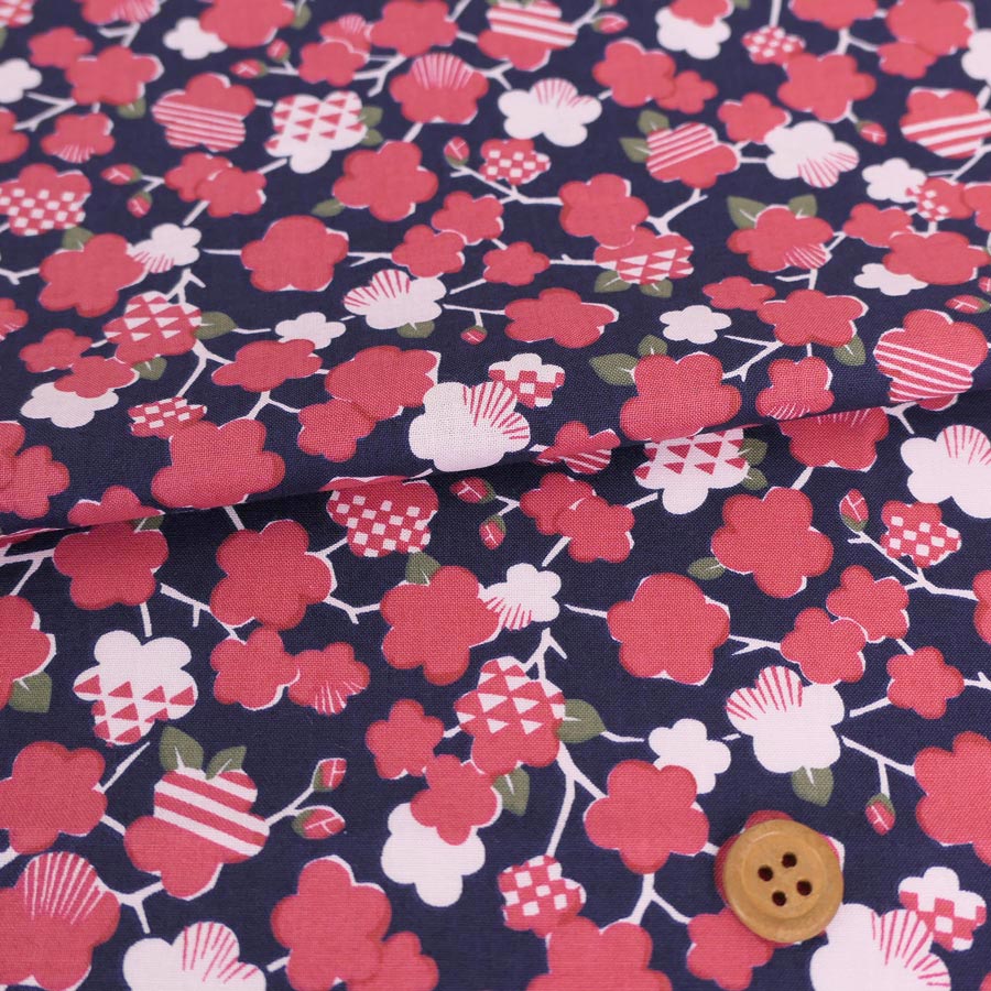 Rakuten - 和柄コットン生地 模様の枝梅(紺色) 10cm単位 切り売り