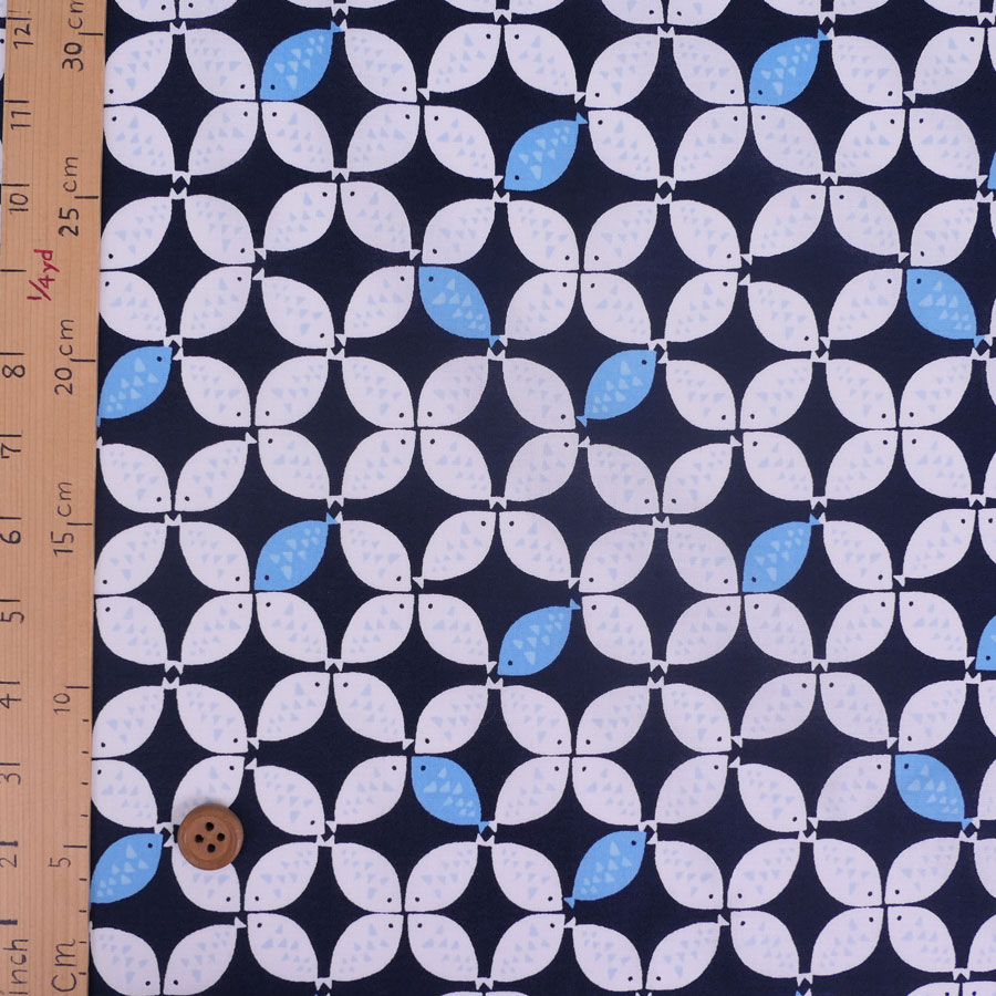 コットン生地 おさかな七宝(濃紺) 10cm単...の紹介画像3
