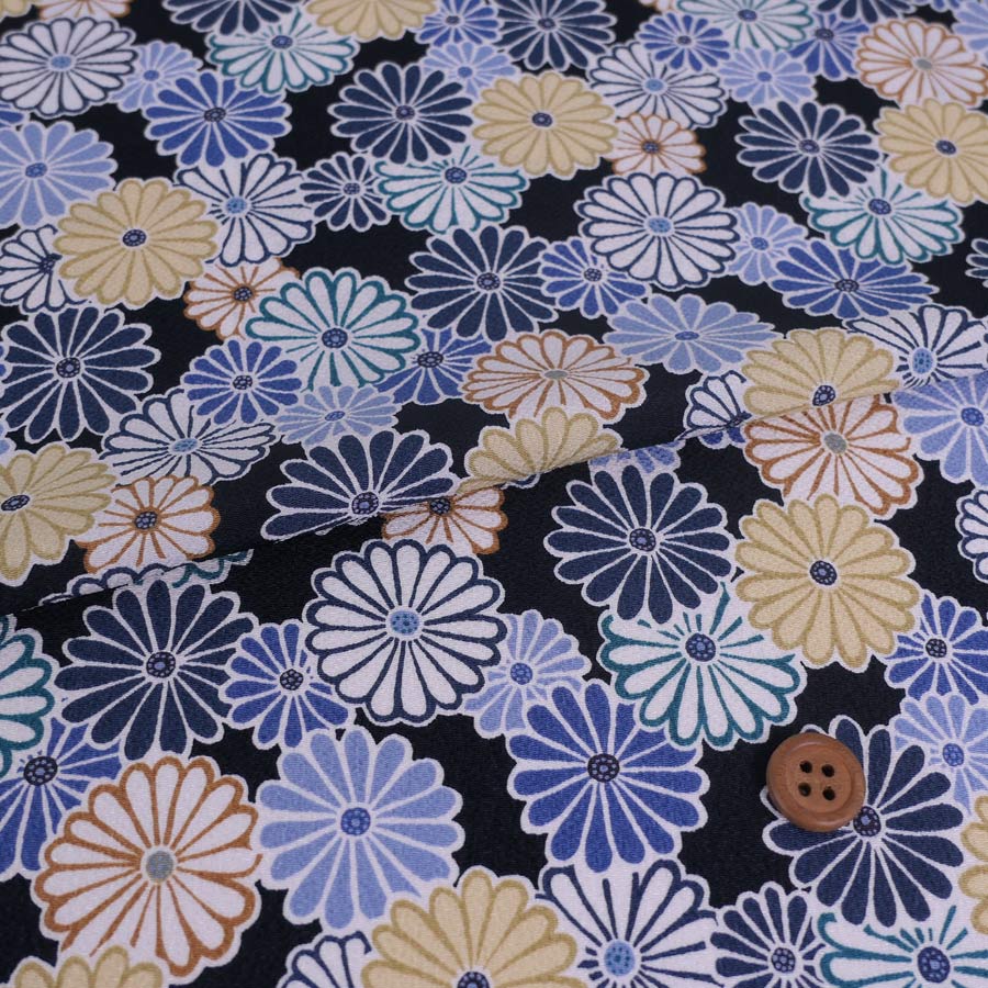 乐天商城 - ポリちりめん生地 菊花のいろどり(濃紺) 10cm単位 切り売り