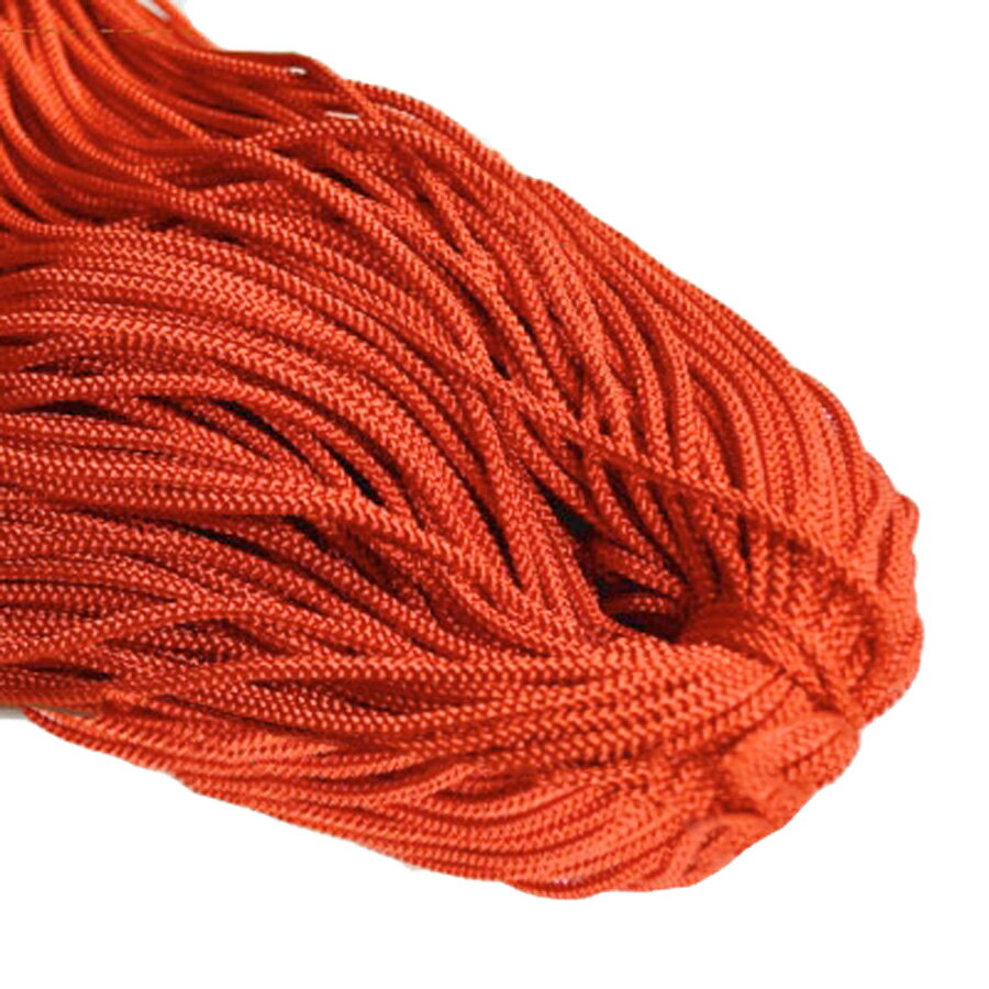 【商品画像について】お使いのモニタや環境により、実物と色が違って見えることがあります。ご了承ください。江戸打ちひも・堅牢染め(細/3ミリ) 約150mかせ/業務用お買得な業務用大かせ仕様■レーヨン100% ■太さ約3ミリ ■長さ約150m商品詳細和の手芸に欠かせない江戸打ちひも（江戸打紐）の堅牢染めタイプ。水濡れによる変色や経年劣化による色あせの心配が少なく、上品な光沢で高級感のある仕上がりです。大量に必要な場合には、こちらの150mかせをご検討ください。但し、お取り寄せに1〜2週間程度かかりますので、お急ぎのご注文は承ることができません。日数に余裕をもってご注文をお願いいたします。●この「細」は直径約3ミリです。※同じ「細」でもメーカーによって若干サイズが異なることがあります。※染色ロットの違いによって色が多少異なる場合があります。※ひもはエンドレスではないため、途中につなぎ目が入ることがありますので、あらかじめご了承ください。ご注意長さは機械計測で引っ張って計られているため、計り方により表記よりも短い場合があります。その他ご注意ネコポス/メール便には入りません。