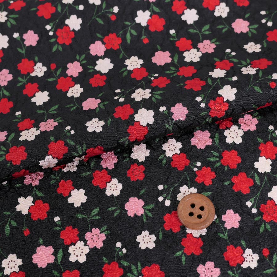 Rakuten - ポリジャガードちりめん生地 可憐な小桜(黒)10cm単位 切り売り