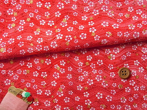 Silk Crape - ちりめん生地・波にゆれる小桜(赤) 10cm単位 切り売り
