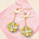 つまみ細工キット・彩花ピアス(リーフグリーン)