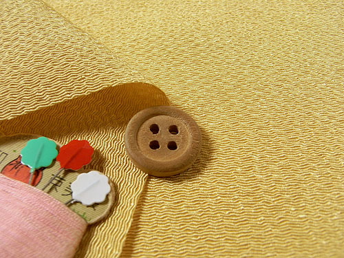 ちりめんカットクロス・無地（すすき）23×33cm