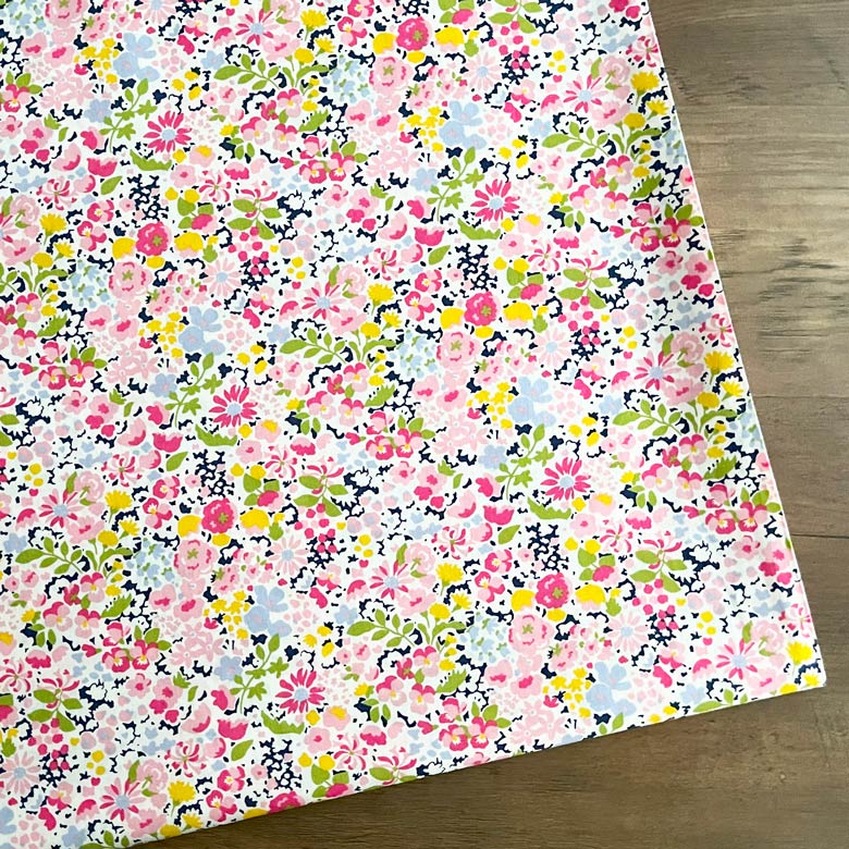 最大700円クーポン対象!【10センチ単位】花柄 生地 布 group planting 【1】ピンク 綿ブロード コットン100％ 北欧風 商用利用可 コットンこばやし フラワー お花 おはな 小花柄 かわいい おしゃれ グループプランニング10cm